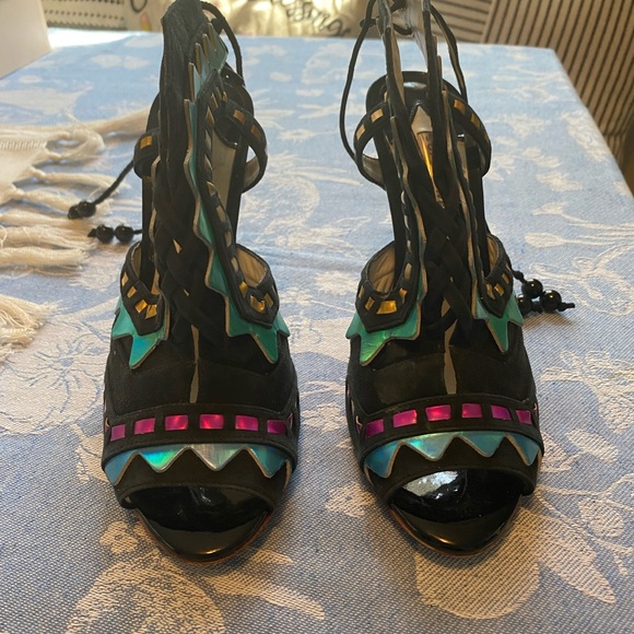 Sophia Webster Black and Blue Stiletto Heels - Picture 3 of 10